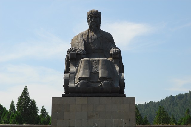济宁名人有哪些？从孔圣人到现代词坛泰斗，一探这座城市的辉煌历史与人文魅力