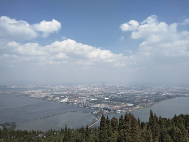 庆阳的民俗文化与昆明的旅游民宿，一场跨越千里的对话：从西北大地到西南边陲，两地如何携手共进？