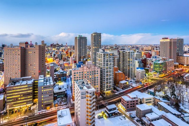 当你站在札幌街头，是否曾好奇这座城市为何被唤作“Sapporo”？一个名字背后藏着怎样的故事？