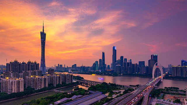 广州到珠海拱北要多久？从繁忙都市到浪漫海滨，一场说走就走的旅行，只需一小时，带你逃离喧嚣，迎接海风与阳光