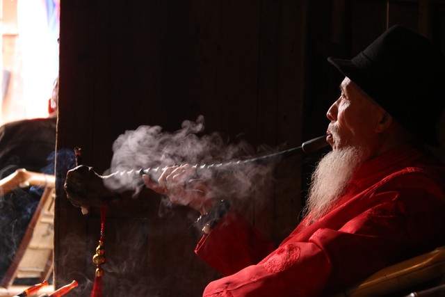 当你站在徐州的街头，望着遥远的南方，心中是否也曾闪过这样的念头：如果现在出发，一路向南直到昆明，这趟旅程究竟要跨越多少公里？答案可能让你大吃一惊——从徐州到昆明，这段路途竟然长达2059公里！想象一下，这是怎样的一段旅程啊！沿途你会经过连云港、郑州、武汉、贵阳等地，每一段路程都像是打开了一扇通往不同世界的门。今天，就让我们跟着这条线路一起探索，看看这一路上有哪些精彩的故事等待着我们。