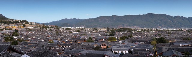 丽江到香格里拉高快：从古城出发，穿越雪山峡谷，直达心中的世外桃源