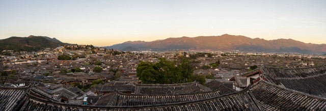 丽江人民怀念他：当雪山下的古城遇见了那颗炽热的心，一切都变得不一样
