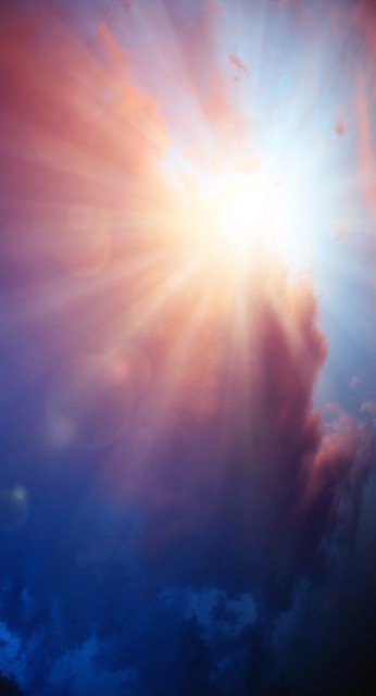 光芒万丈，星光夜市：云南西双版纳的璀璨明珠，让每一个夜晚都充满惊喜与欢乐