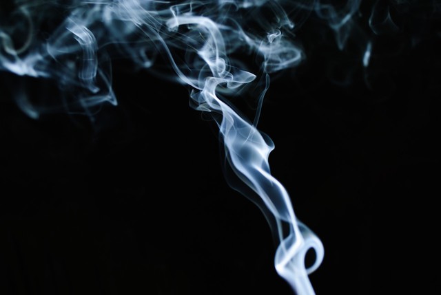 昆明夜市卖衣服：从双桥到爱琴海，那些隐藏在烟火气中的时尚秘密，你绝对想不到！