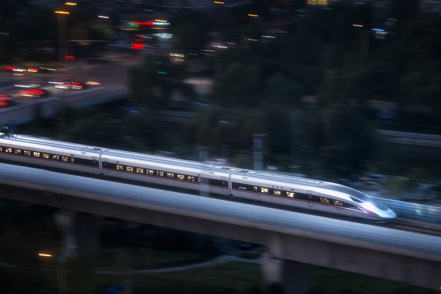 西宁到敦煌多久？2024年最新动车时刻表和票价信息，带你轻松游敦煌，不再为行程烦恼！