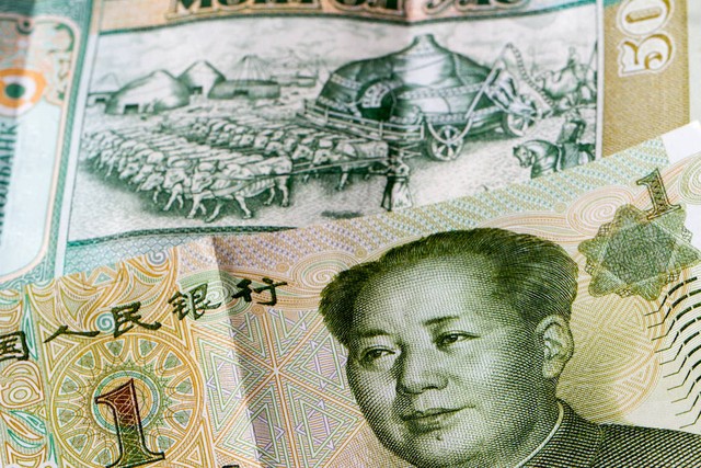 昆明一南京飞机票，从907元到1650新台币：一场关于飞行与梦想的奇妙之旅，带你穿越云贵高原直抵金陵古城，体验不一样的江南风情