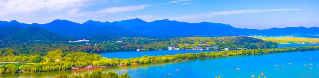 昆明2月份旅游攻略：春城的温暖拥抱，一场不容错过的浪漫之旅，带你走进花香四溢、阳光明媚的昆明，感受这座城市的独特魅力与活力