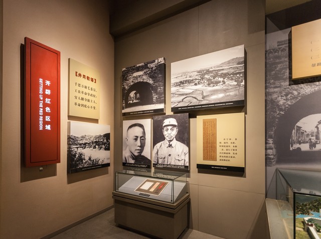南昌玩的地方有哪些？2024年最全最热的南昌旅游攻略，带你发现这座英雄城市的独特魅力，从滕王阁到安义古村，每一个角落都充满惊喜，快来一起探索吧！