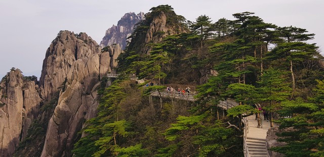 黄山山顶酒店有哪些？住进云端，与日出共舞