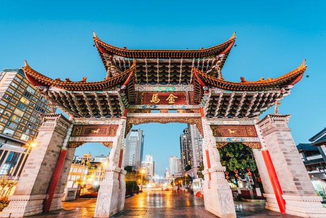 云南昆明旅游包车报价揭秘，带你玩转春城的那些美好时光，让每一次旅行都充满惊喜！