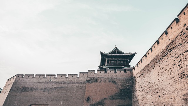 当平遥城墙为什么没有被拆除：一段历史的奇迹，一个时代的见证，一场文化的传承