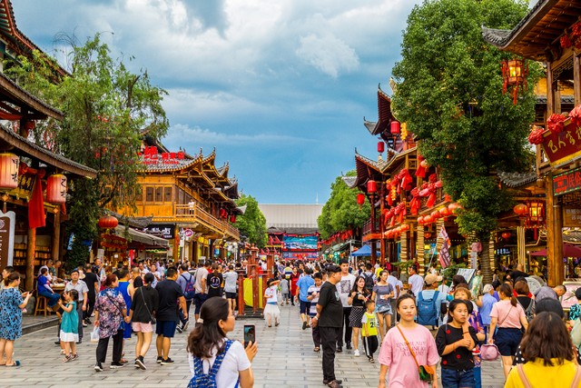 云南旅游购物cctv曝光：揭秘背后的故事，你敢信？
