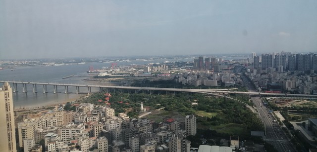 湛江西在哪里？揭开这座隐藏于雷州半岛的交通枢纽神秘面纱，探索它如何成为粤西地区的重要门户