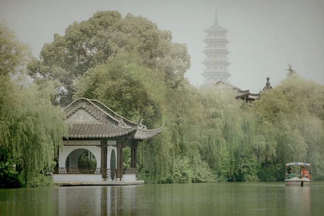 感受大河文明：从黄河到尼罗河，四大古文明的辉煌历史与现代启示录——探索人类文明摇篮中的智慧宝藏