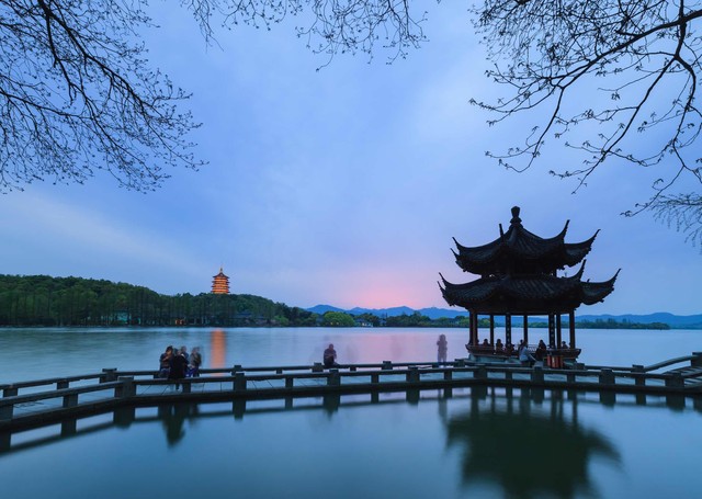 详细阅读:杭州到安吉开车要多久?最新路况、实时更新,带你领略这段旅程的魅力与惊喜 杭州到安吉开车要多久?最新路况、实时更新,带你领略这段旅程的魅力与惊喜