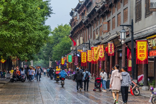 丽江摄影最佳点，从这里开始你的光影之旅，寻找属于你的那片独一无二的天空！