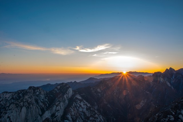南京到黄山多久？高铁1小时53分钟直达，让旅行更轻松愉快