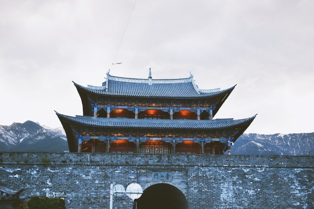 大理骑马：在风花雪月间策马奔腾，感受大理的四季之美