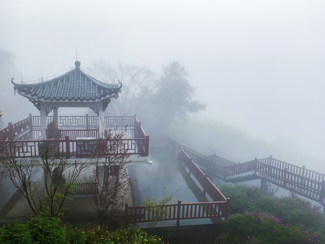 云南石门关旅游景点：一场说走就走的冒险之旅，探索大自然的鬼斧神工与千年文化的交融