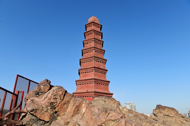 红山公园有什么好玩的？乌鲁木齐市中心的自然与人文交汇处，带你领略不一样的城市绿洲体验