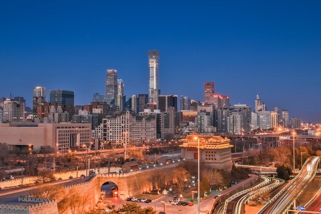 北京为什么延误？2024年12月的北京，从大雾笼罩到暴雨倾盆，航班与铁路的那些事儿