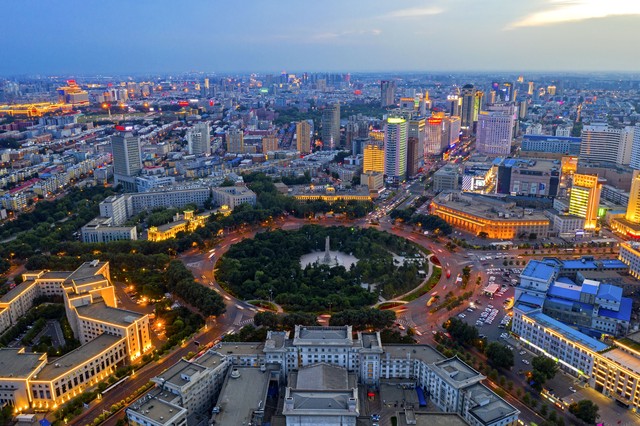 长春有哪些好玩的？2024年最新攻略带你玩转这座充满魅力的城市，从历史遗迹到现代娱乐，从自然风光到人文景观，应有尽有！