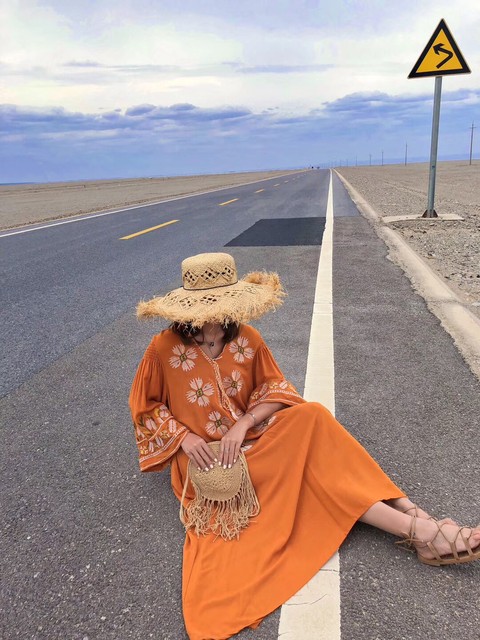 云南旅游衣服搭配全攻略：如何在四季变换中穿出风格与舒适，轻松应对多变气候，让每一张照片都成为旅行记忆中最美的风景