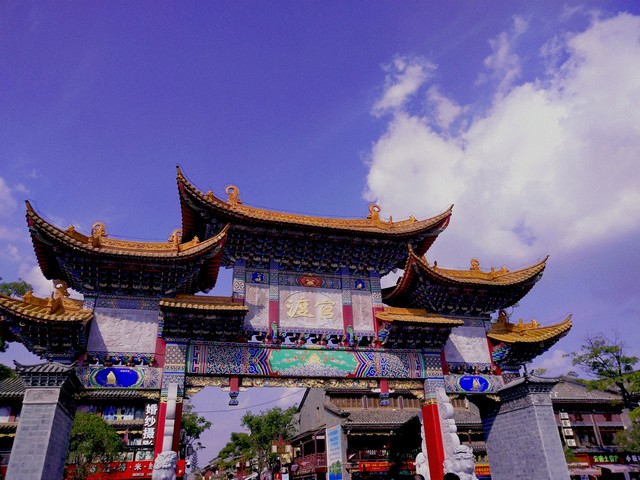 昆明旅游社的价格大揭秘：如何玩得开心又省钱，让你的云南之旅不留遗憾