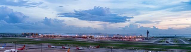 深圳航空如何在2024年用实际行动诠释安全与服务，让每一次飞行都成为难忘的美好回忆：从紧急返航到温情音乐剧，深圳航空如何书写属于自己的蓝天故事